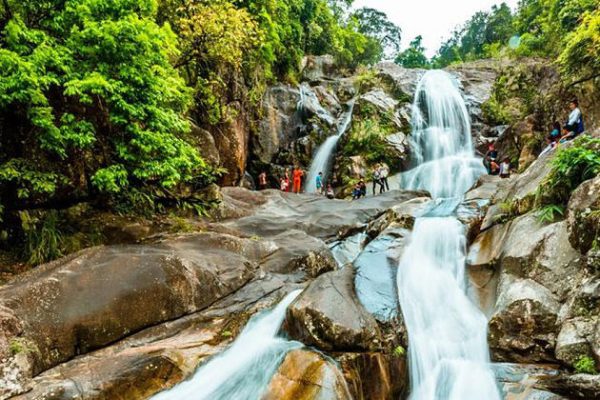 1Tour-Kham-Pha-Binh-Lieu-Mua-Hoa-Co-Lau–2-Ngay-1-dem.jpg