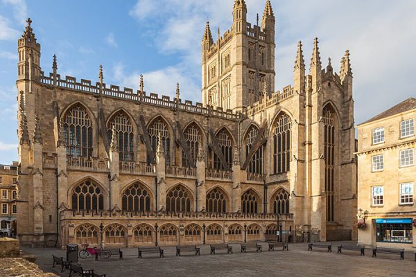 Bath Abbey - Ghé thăm xứ wales thơ mộng