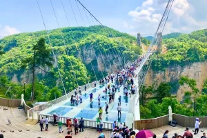 Cầu Kính Thiên Vân Độ - Cầu kính dài nhất thế giới