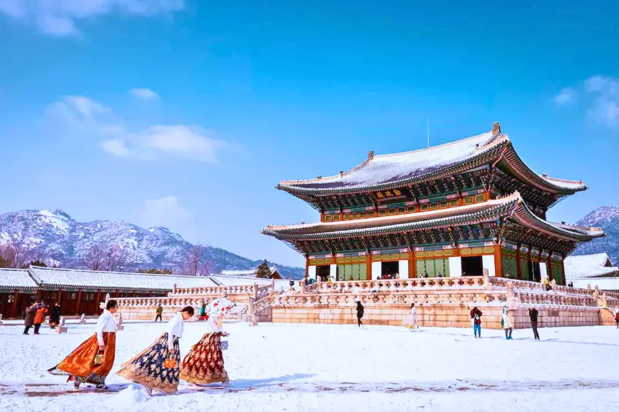 Cung điện Gyeongbok (Cảnh Phúc Cung) - Biểu tượng hoàng gia của Hàn Quốc Cung điện Gyeongbok (Cảnh Phúc Cung) - Biểu tượng hoàng gia của Hàn Quốc
