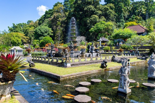 Cung điện nước Tirata ganga Bali