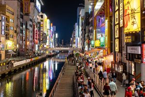 Đi mua sắm tại Nhật Bản trung tâm thương mại shinsaibashi