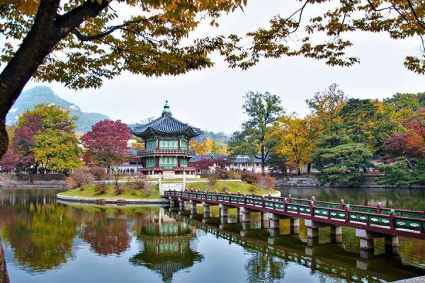 Du lịch Hàn Quốc tham quan văn miếu Hyangwonjeong