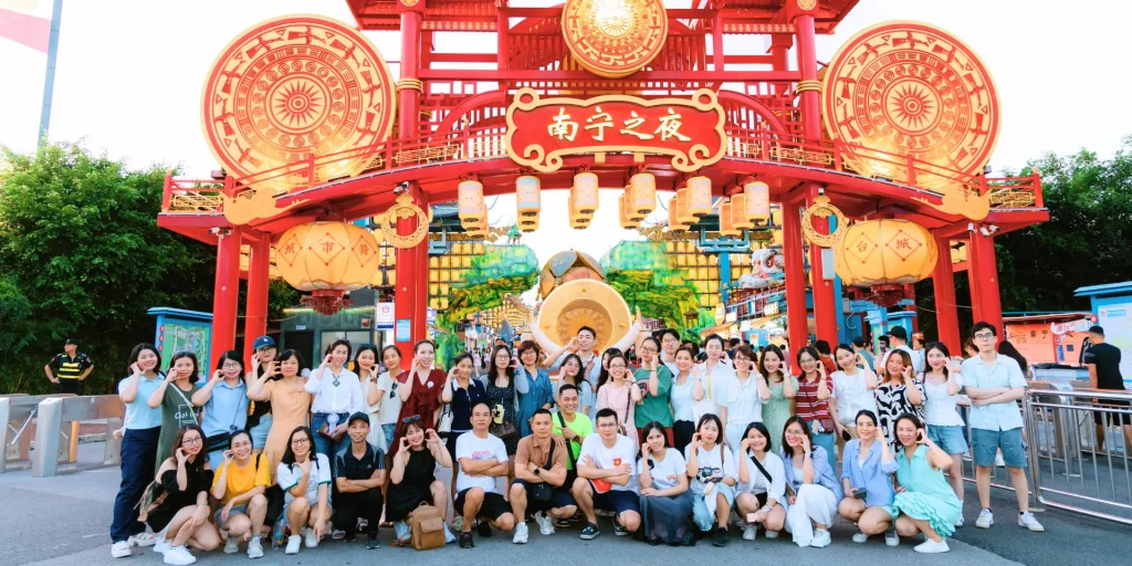 Du Lịch Tầm Nhìn Việt