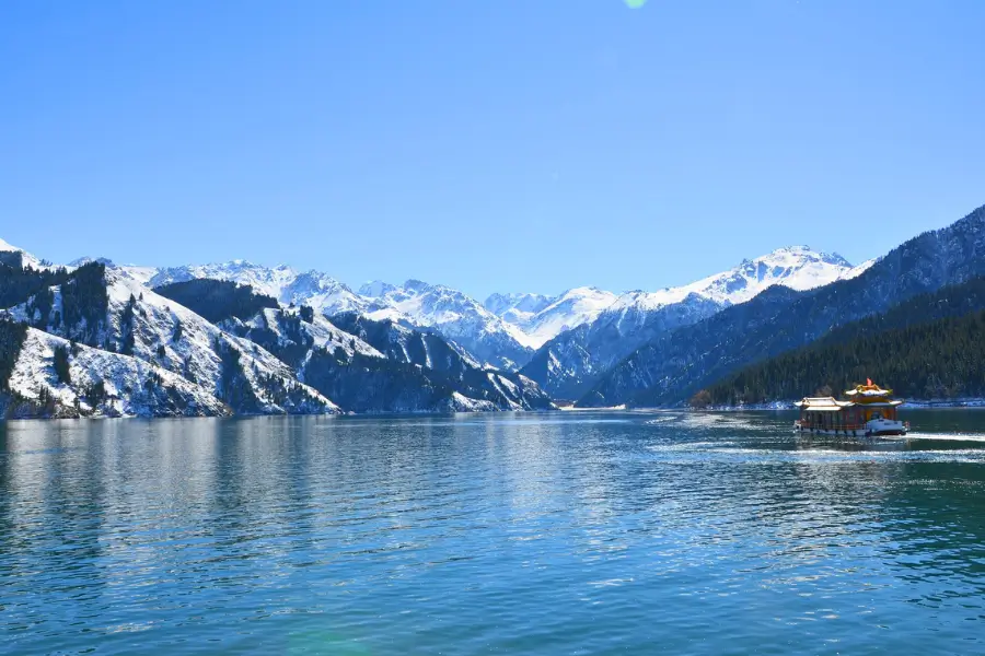 Hồ Thiên Trì - du lịch Tân Cương Hồ Thiên Trì - du lịch Tân Cương