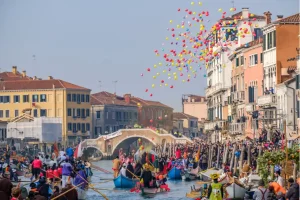 Lễ hội hóa trang Venice Carnival – Italy