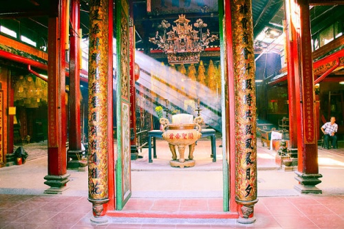 Ngày 1 Tour du lịch miền Tây-Chùa Ông Cần Thơ