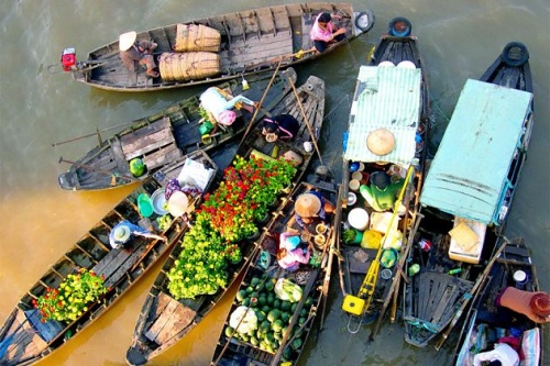 Ngày 3 Tour du lịch một thoáng miền Tây-Chợ nổi Cái Bè
