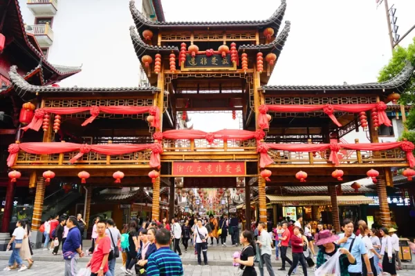 Nữ Nhi Thành - Tây Lương Nữ Quốc phiên bản đời thực