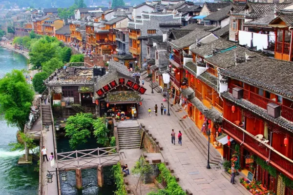 Phượng Hoàng Cổ Trấn – viên ngọc cổ kính của Hồ Nam