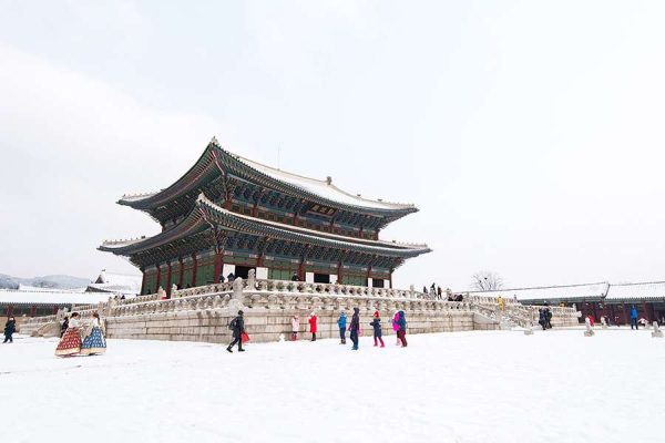 Tham quan Cung điện Kyeongbok trong Tour Hàn Quốc 2024