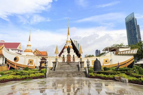 Tham quan chùa thuyền Wat Yannawa Thái Lan cổ kính