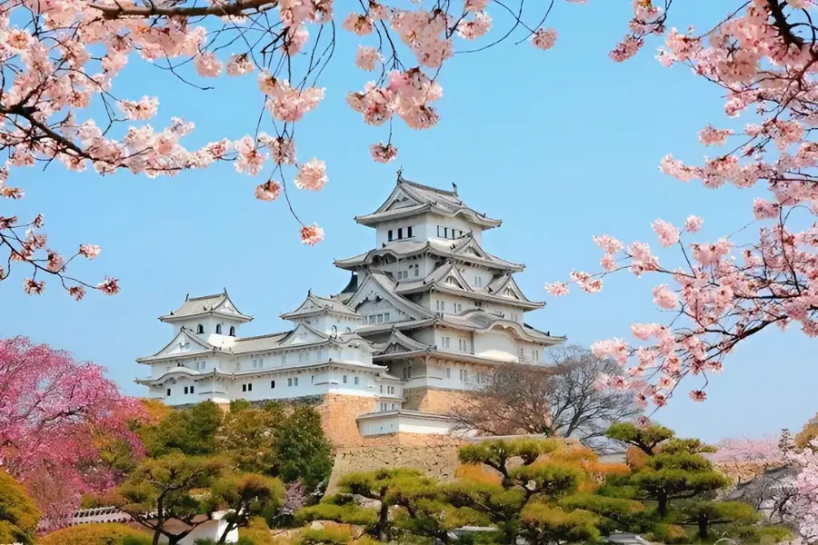 Top 10 Công Trình Kiến Trúc Độc Đáo Và Nổi Tiếng Nhất Ở Nhật Bản