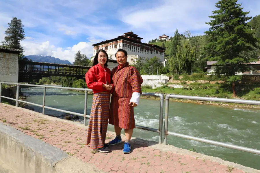 Tour Du Lịch Bhutan Tặng trang phục truyền thống Bhutan Tour Du Lịch Bhutan Tặng trang phục truyền thống Bhutan