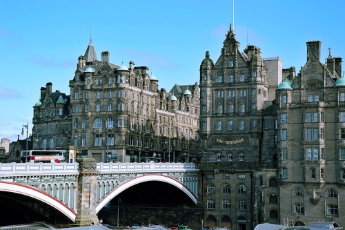 Tour Du Lịch Lâu Đài Edinburgh
