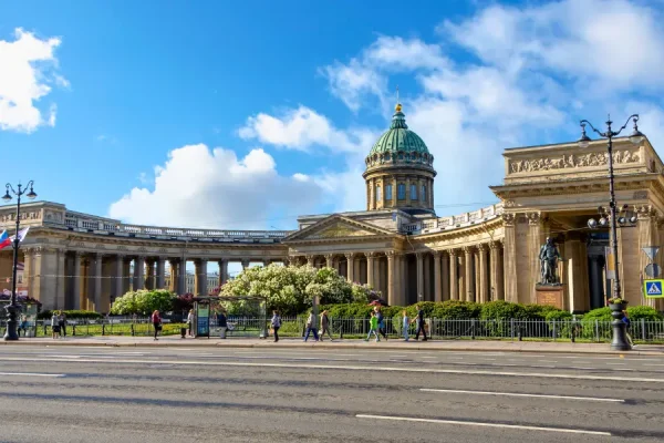 Tour Du Lịch Nga - Thánh đường Đức Mẹ Kazan