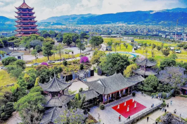 Tour du lịch Trung Quốc - Vườn Lựu Vạn Mẫu