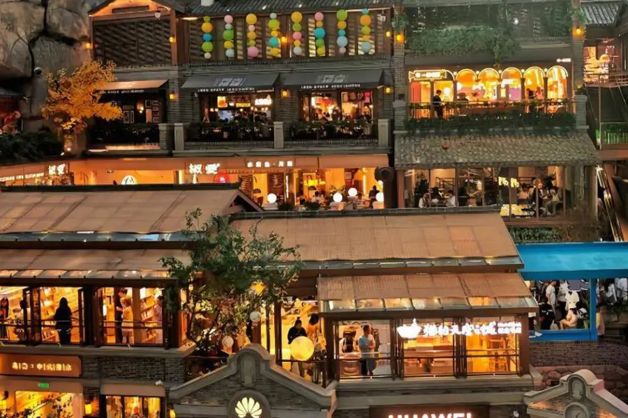 Trung tâm thương mại THE HILL nổi tiếng Trung tâm thương mại THE HILL nổi tiếng