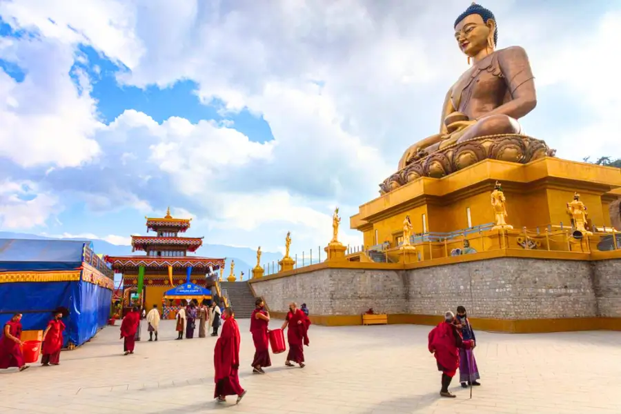 Vẻ đẹp tâm linh và khung cảnh quanh tượng Phật Buddha Dordenma