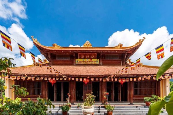 chua-van-son-tour-du-lich-ha-noi-con-dao-3-ngay