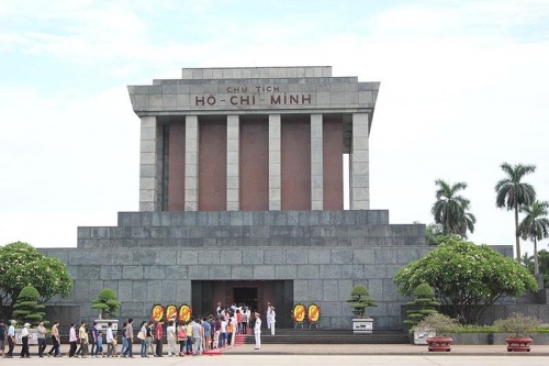 Đặt tour du lịch city Hà Nội trọn gói - Lăng Hồ Chí Minh