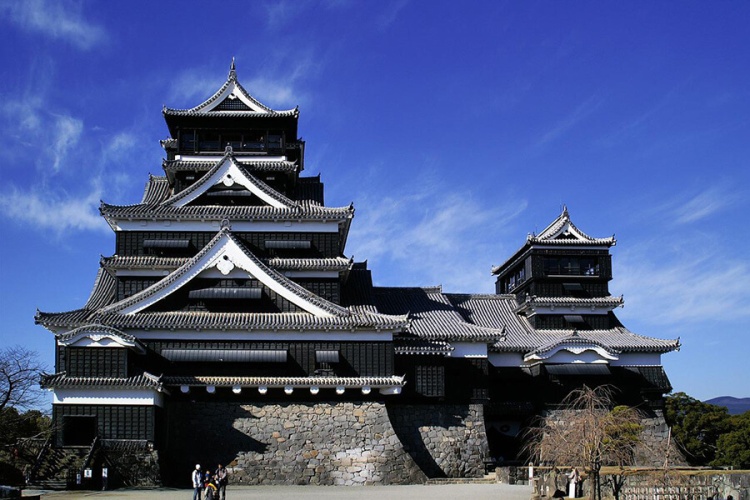 lâu đài Kumamoto.