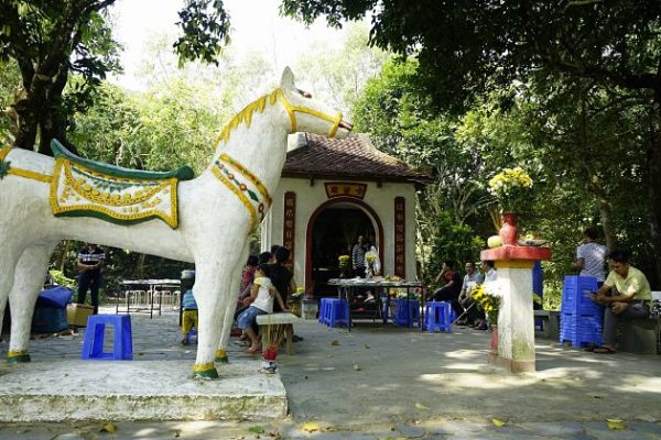 mieu-cau-tour-du-lich-ha-noi-con-dao-3-ngay