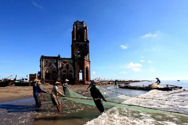 Tour Nam Định 1 Ngày - Nhà Thờ Đổ