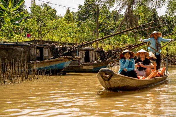 Thăm quan cù lao Thới Sơn