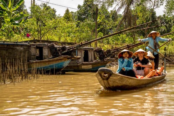 Thăm quan cù lao Thới Sơn