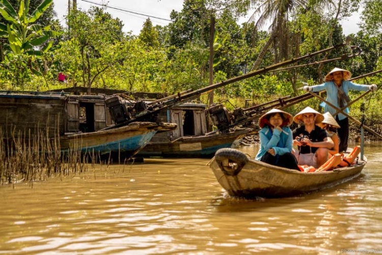 Thăm quan cù lao Thới Sơn