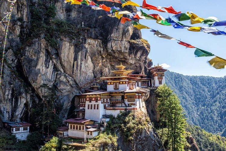 Tour du lịch Bhutan 5 ngày 4 đêm đi từ Hà Nội - Tu viện Taksang