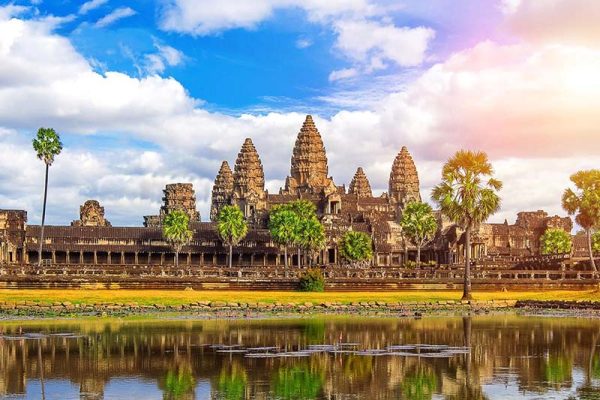 Tour du lịch Campuchia 4 ngày - Đền Angkor Wat