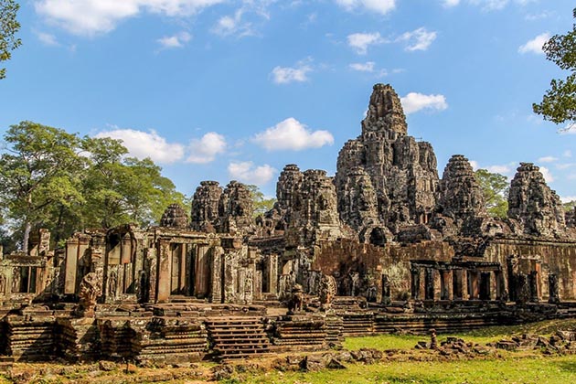 Tour du lịch Campuchia 4 ngày - Đền Bayon