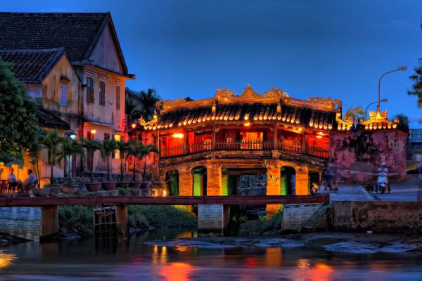 Tour du lịch Đà Nẵng 4 ngày từ Sài Gòn - Chùa Cầu