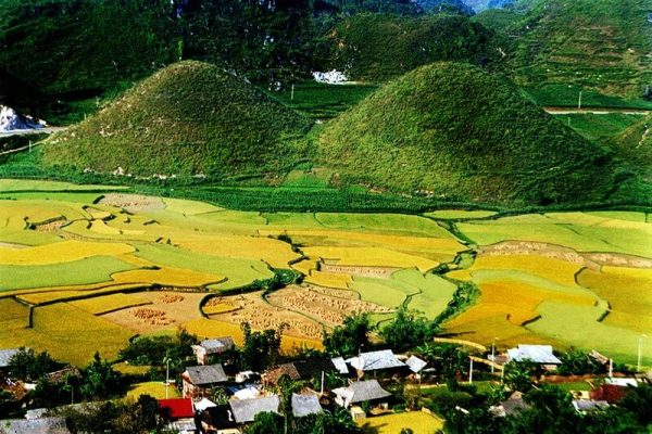 Tour du lịch Hà Giang 3 ngày 2 đêm - Núi đôi cô Tiên