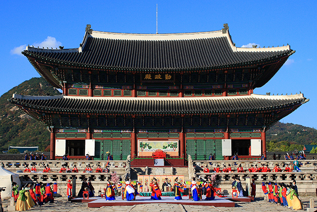 Tour du lịch Hàn Quốc trọn gói 5 ngày - Cung điện Gyeongbokgung