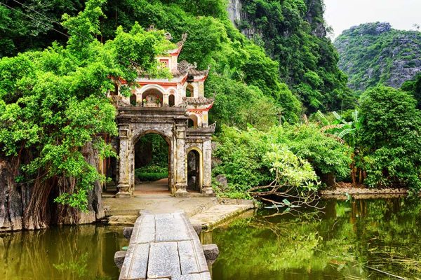 Tour du lịch Ninh Bình 1 ngày khởi hành hàng ngày: Chùa Bích Động