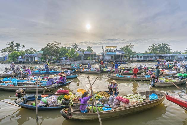 Trải nghiệm thăm quan chợ nổi tour du lịch miền tây từ Hà Nội