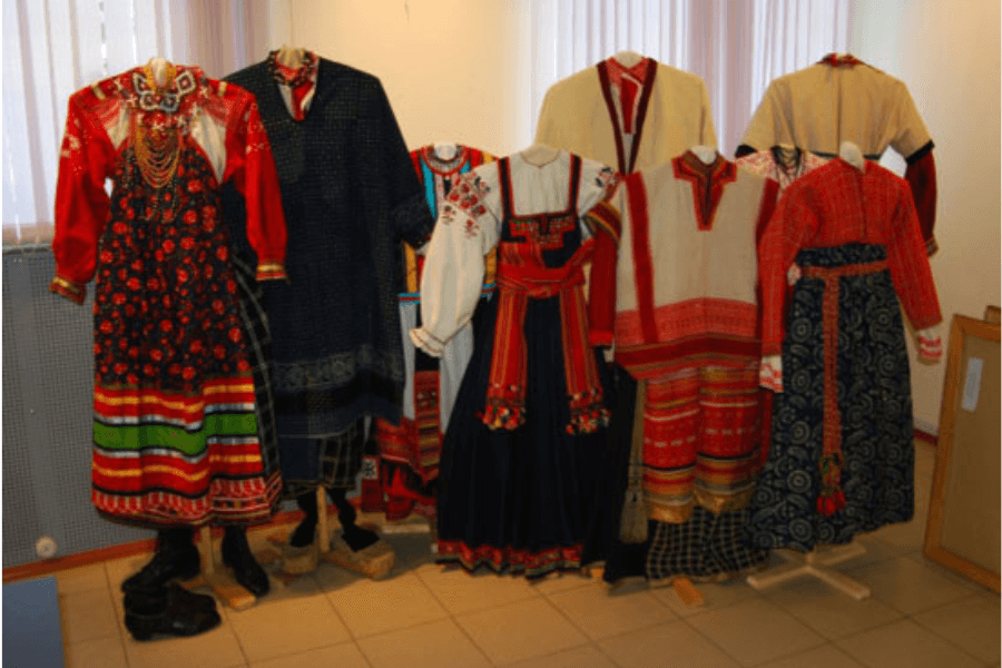 trang phục truyền thống nga