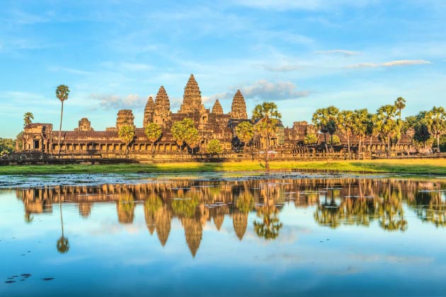 Viếng thăm đền Angkor Wat Campuchia